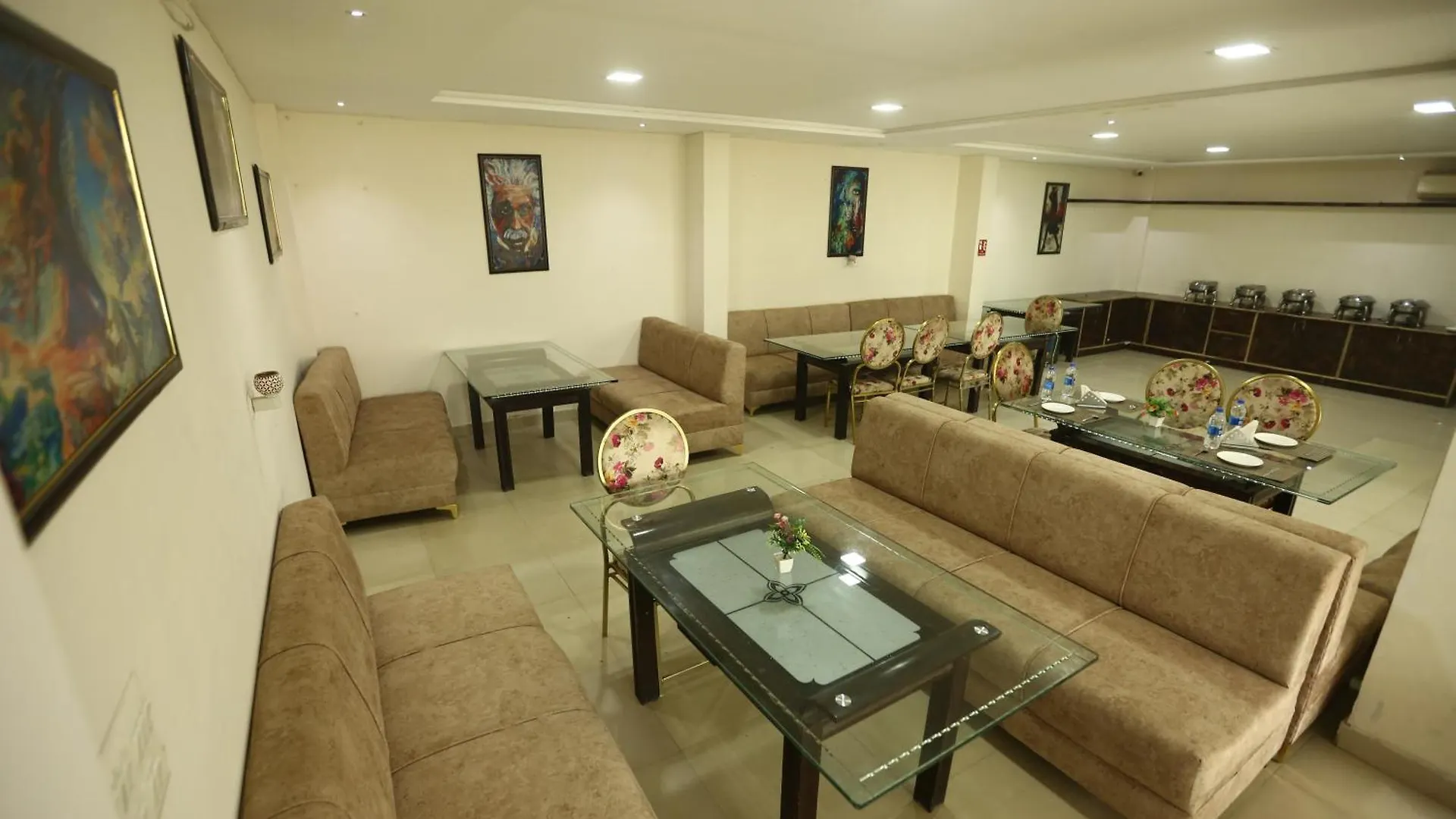 אגרה Hotel Orchid & Banquet הודו