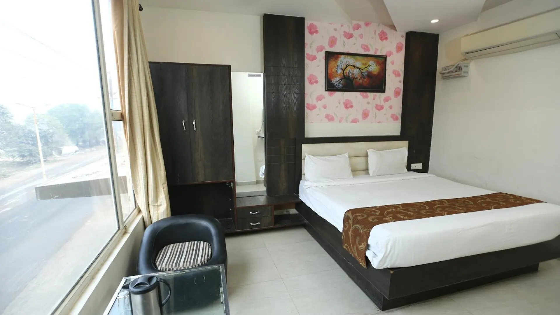 Hotel Orchid & Banquet Agra